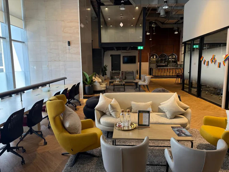 Cafes to Work From in Bangkok, Thailand (With WiFi Speeds)